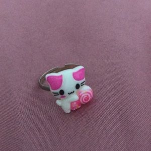 Hello kitty ring